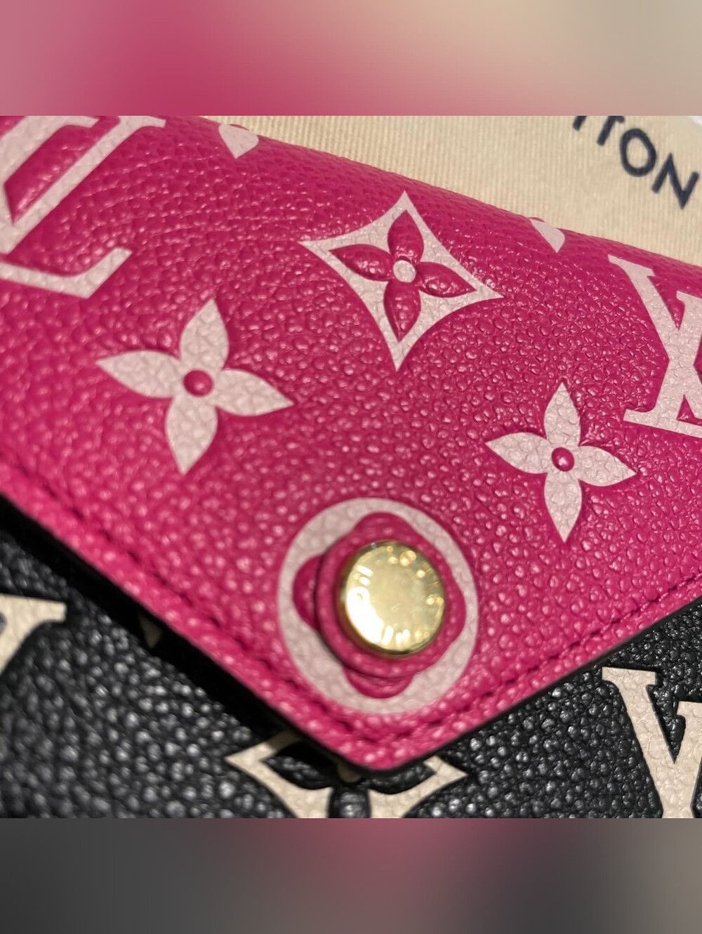 Louis Vuitton Black and Pink Monogram Envelope Card Wallet - Picture 3 of 10